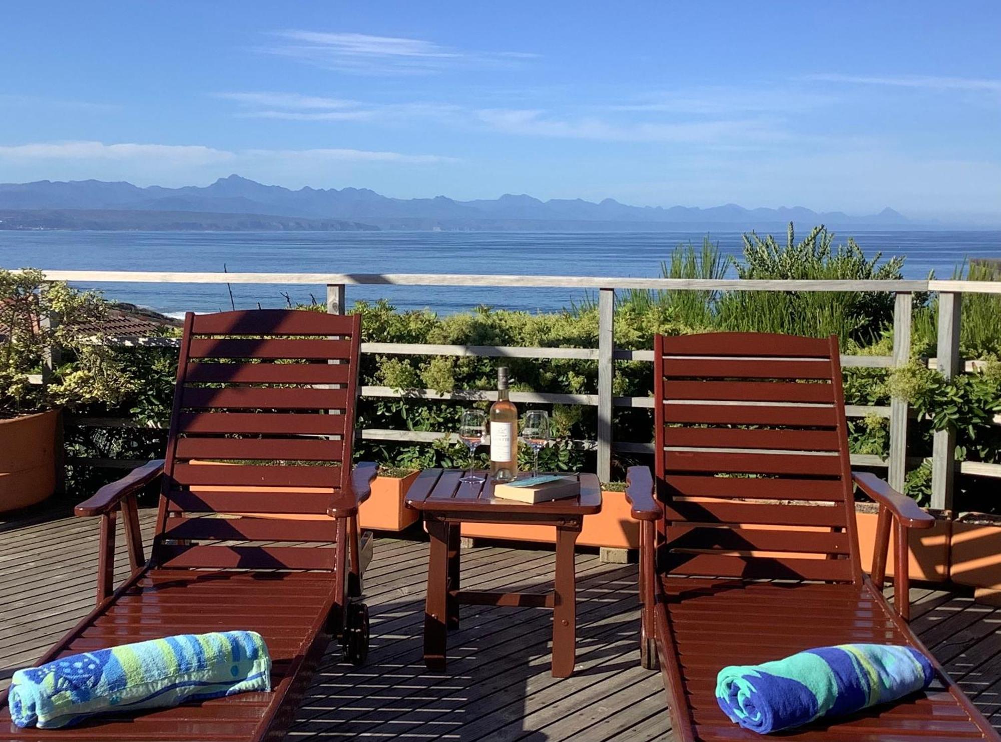 Dolphins' Playground Beachfront B&B Plettenberg Bay Exteriör bild