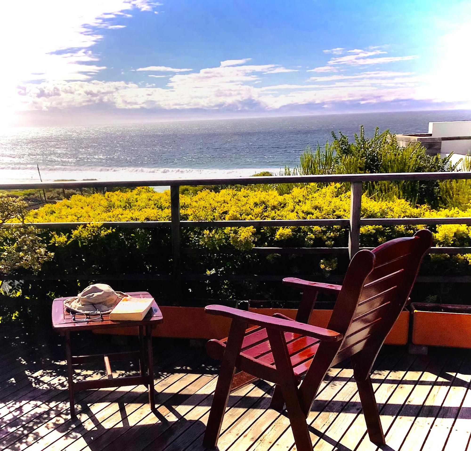Dolphins' Playground Beachfront B&B Plettenberg Bay Exteriör bild
