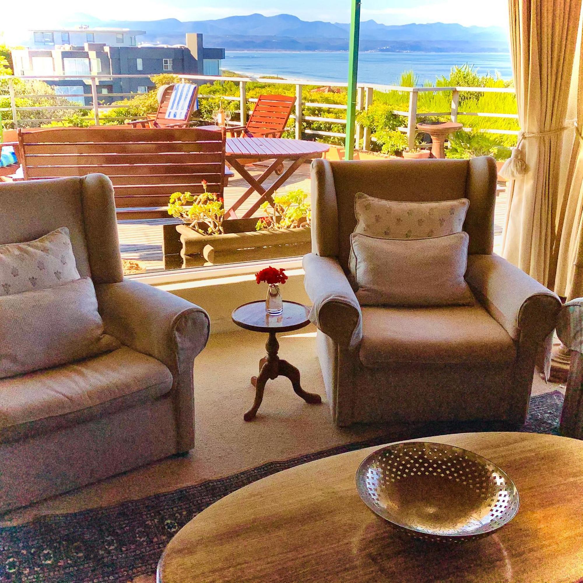 Dolphins' Playground Beachfront B&B Plettenberg Bay Exteriör bild